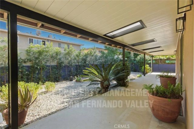 12920 Aetna St., Van Nuys, CA 91401