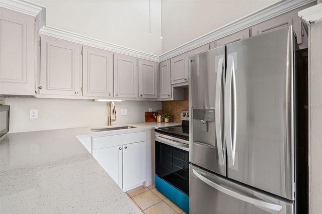 500 N JEFFERSON AVENUE H1, Sarasota, FL 34237