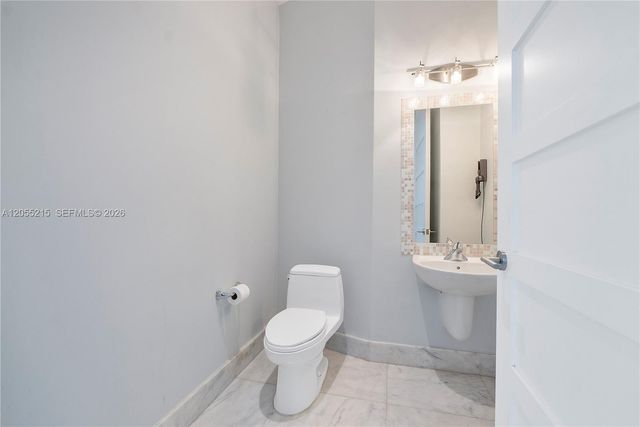 2001 Meridian Avenue PH16, Miami Beach, FL 33139