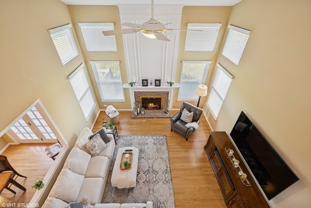 610 Woods Creek Lane, Algonquin, IL 60102
