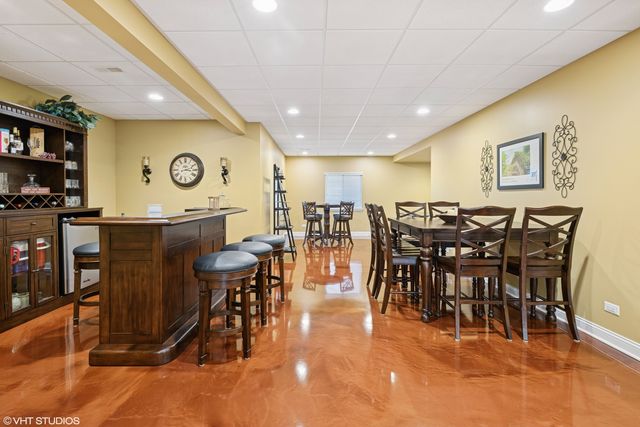 610 Woods Creek Lane, Algonquin, IL 60102