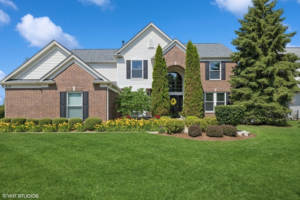 610 Woods Creek Lane, Algonquin, IL 60102