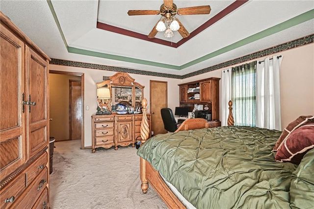 15800 Rule Lane, Smithville, MO 64089