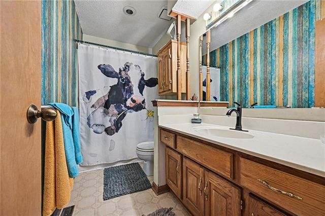 15800 Rule Lane, Smithville, MO 64089