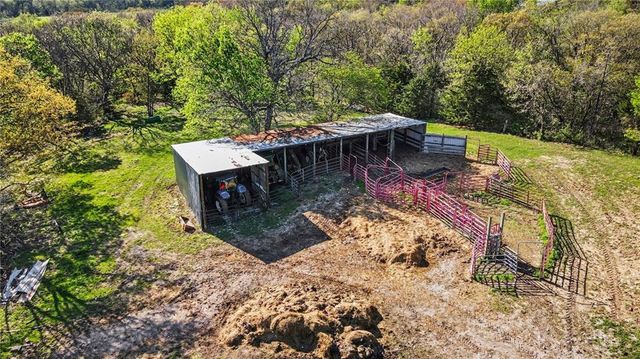 15800 Rule Lane, Smithville, MO 64089
