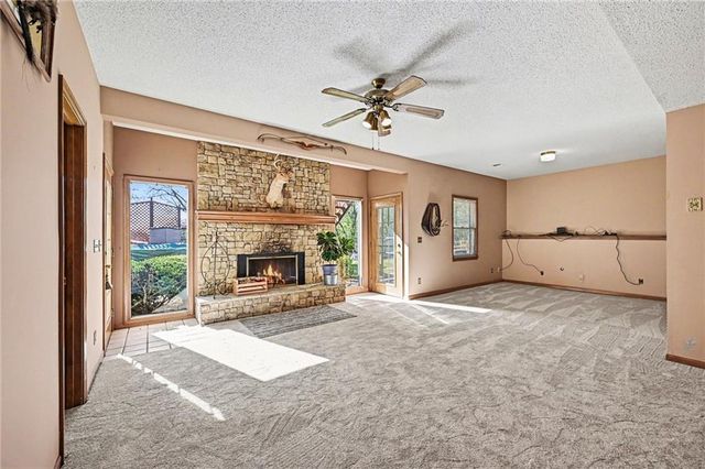 15800 Rule Lane, Smithville, MO 64089