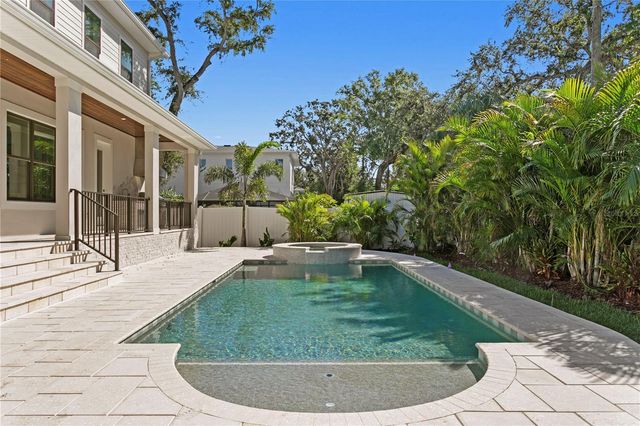 4208 W VASCONIA STREET, Tampa, FL 33629