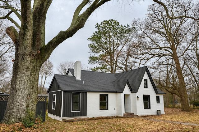 206 W Main St, Hohenwald, TN 38462