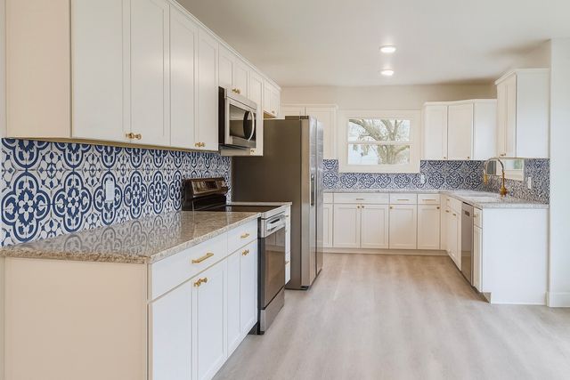 206 W Main St, Hohenwald, TN 38462