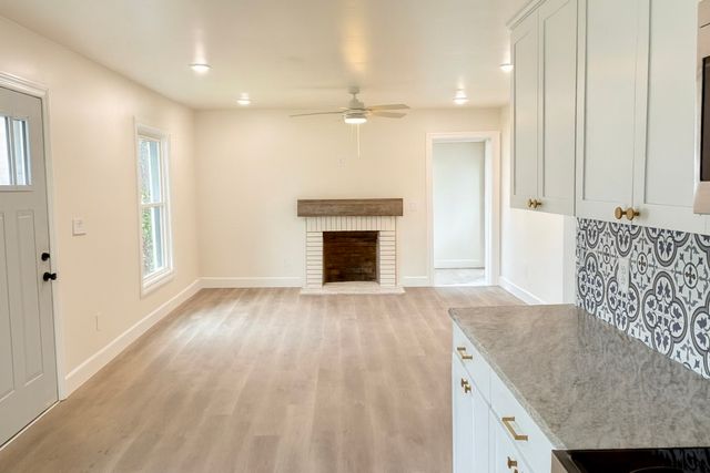 206 W Main St, Hohenwald, TN 38462