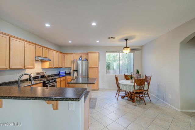 8557 W MALAPAI Drive, Peoria, AZ 85345