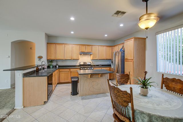 8557 W MALAPAI Drive, Peoria, AZ 85345