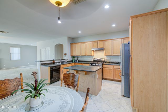 8557 W MALAPAI Drive, Peoria, AZ 85345