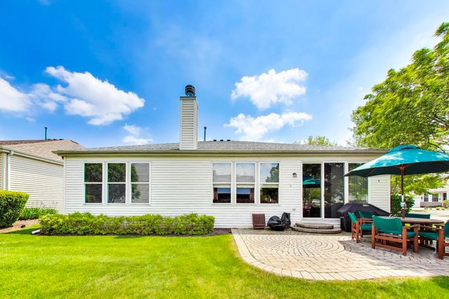 2660 Chesire Court, West Dundee, IL 60118
