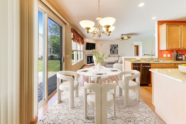 2660 Chesire Court, West Dundee, IL 60118