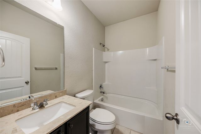 3428 Wavecrest Lane, Denton, TX 76208