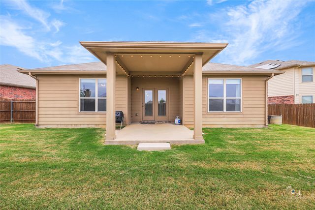 3428 Wavecrest Lane, Denton, TX 76208