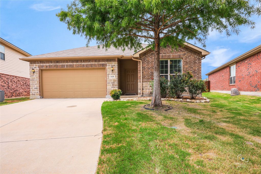 3428 Wavecrest Lane, Denton, TX 76208