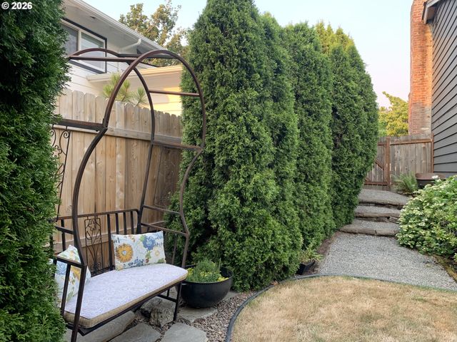 1335 Nw 133RD Ave, Portland, OR 97229