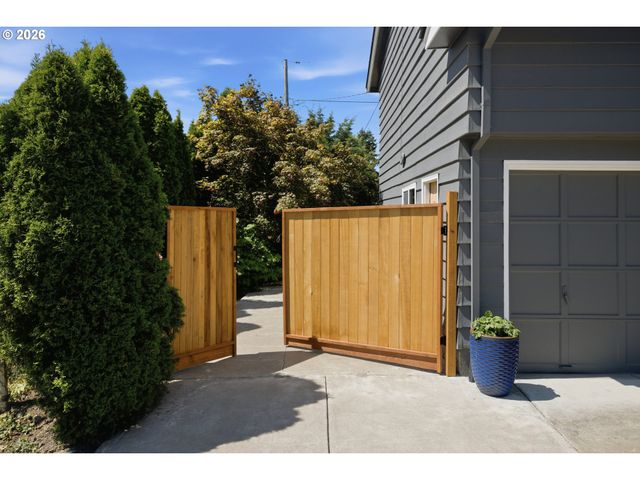 1335 Nw 133RD Ave, Portland, OR 97229