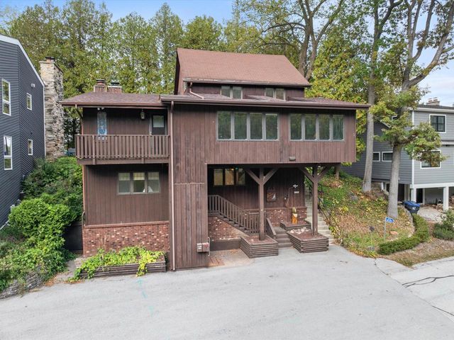 N7295 Ridge ROAD, Plymouth, WI 53073