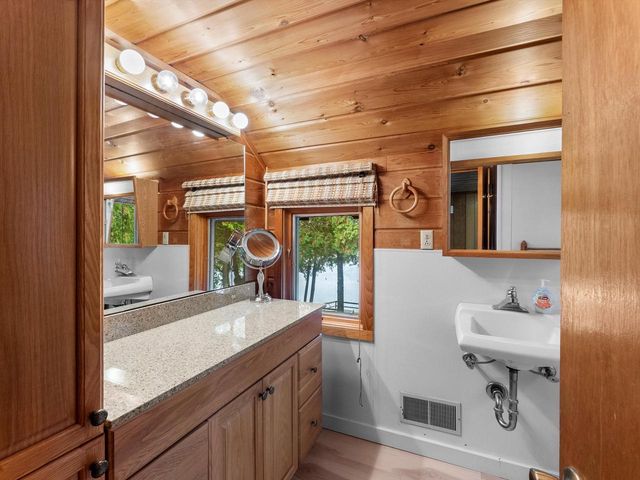 N7295 Ridge ROAD, Plymouth, WI 53073