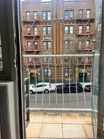 31-17 42 Street 2, Astoria, NY 11103