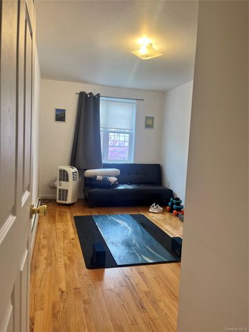 31-17 42 Street 2, Astoria, NY 11103