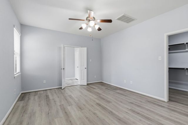 271 Westwood Drive, League City, TX 77573