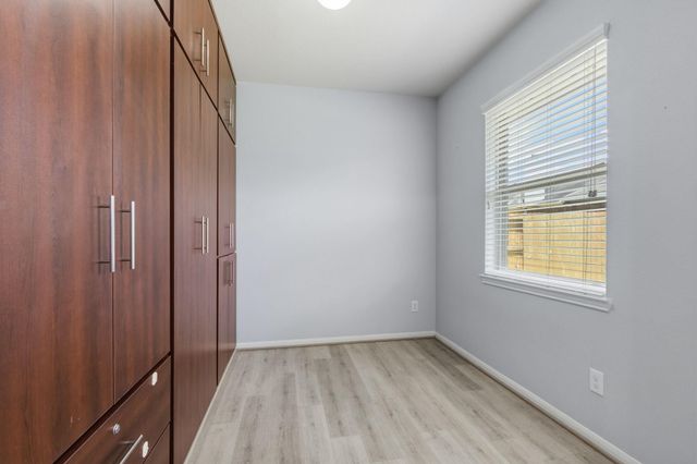 271 Westwood Drive, League City, TX 77573