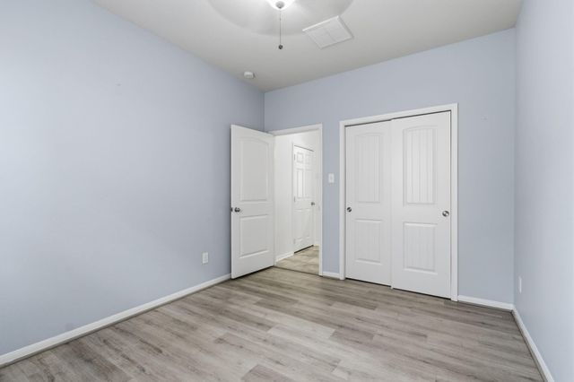 271 Westwood Drive, League City, TX 77573