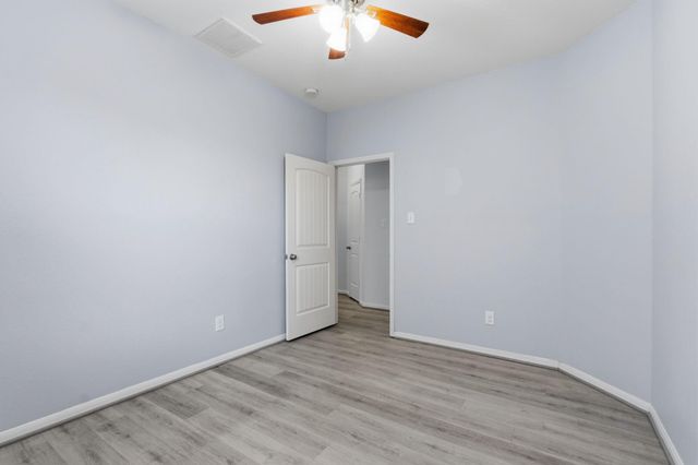271 Westwood Drive, League City, TX 77573