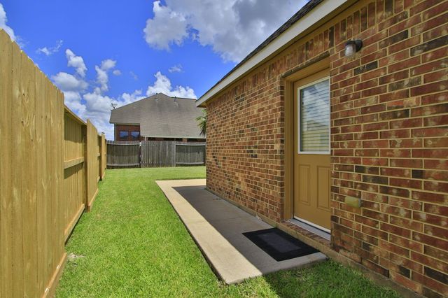 271 Westwood Drive, League City, TX 77573
