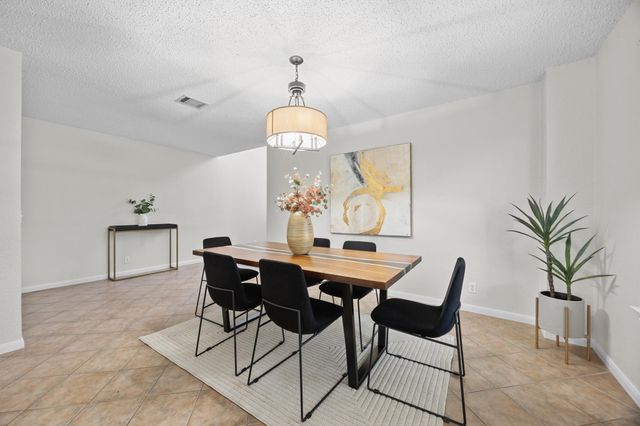 1649 Jerusalem DR, Round Rock, TX 78664