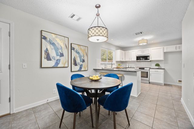 1649 Jerusalem DR, Round Rock, TX 78664