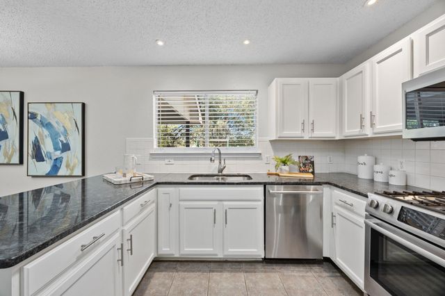 1649 Jerusalem DR, Round Rock, TX 78664