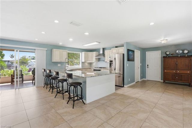 5229 Pelican BLVD, Cape Coral, FL 33914