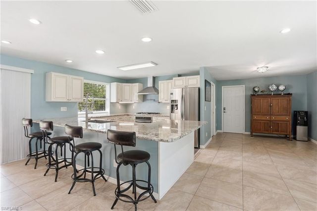 5229 Pelican BLVD, Cape Coral, FL 33914