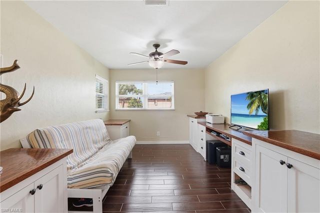 5229 Pelican BLVD, Cape Coral, FL 33914