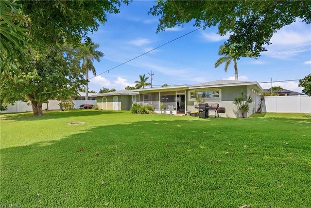 5229 Pelican BLVD, Cape Coral, FL 33914
