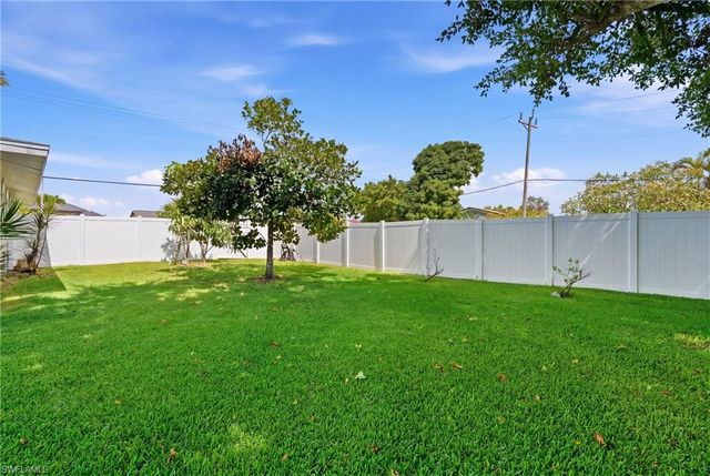 5229 Pelican BLVD, Cape Coral, FL 33914