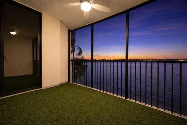 110 Lake Emerald Drive 405, Oakland Park, FL 33309