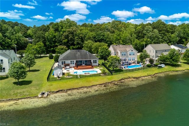 1403 Rotunda AVE, Chesapeake, VA 23323