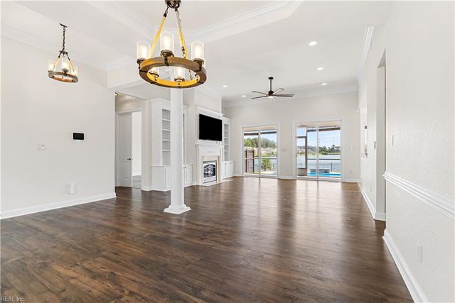 1403 Rotunda AVE, Chesapeake, VA 23323