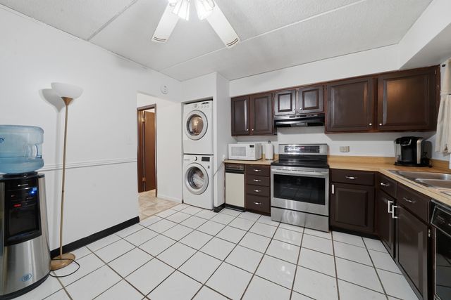 966 N Rohlwing Road GA, Addison, IL 60101