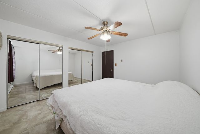 966 N Rohlwing Road GA, Addison, IL 60101