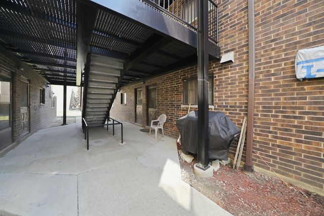 966 N Rohlwing Road GA, Addison, IL 60101