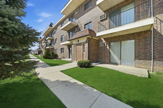966 N Rohlwing Road GA, Addison, IL 60101