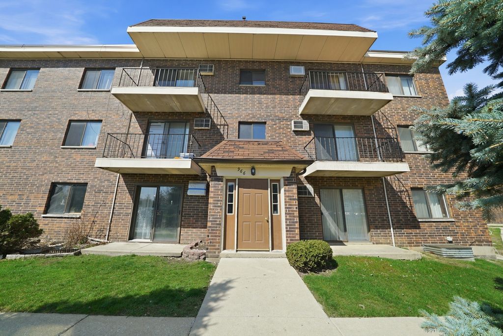 966 N Rohlwing Road GA, Addison, IL 60101