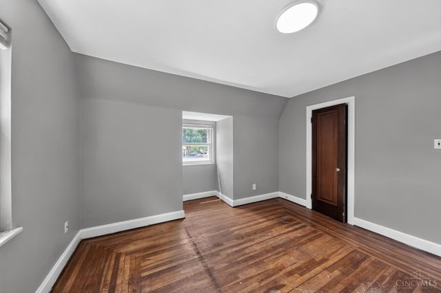 2204 Shasta Place, Cincinnati, OH 45211